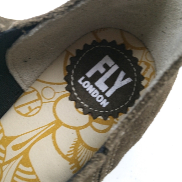 Fly London Wate Bootie Heel Women Size 37 US 6.5/7 Olive Green Suede Leather - Picture 11 of 11